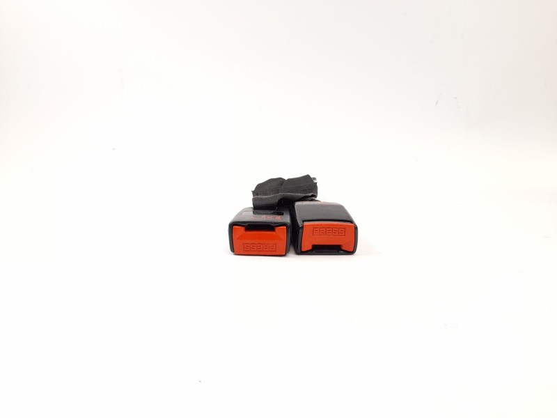 Recambio de enganche cinturon seguridad trasero izquierdo para fiat scudo furgon (220)2.0jtd referencia OEM IAM   