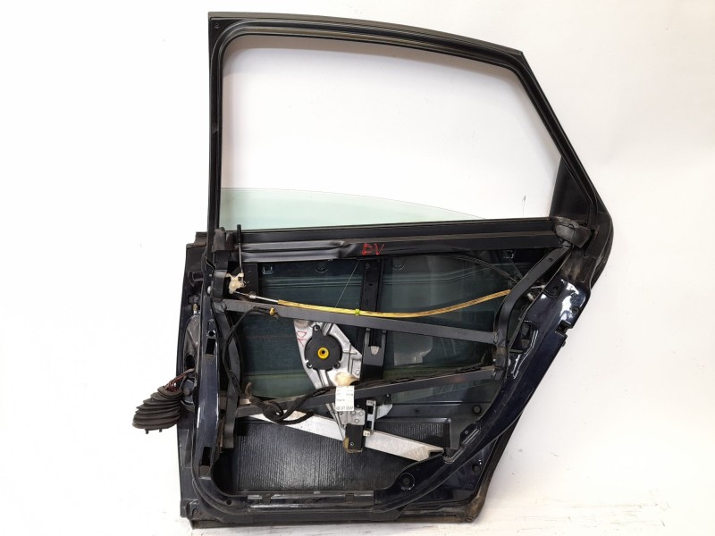 Recambio de puerta trasera derecha para audi a6 berlina (4b2) 2.5 tdi referencia OEM IAM   