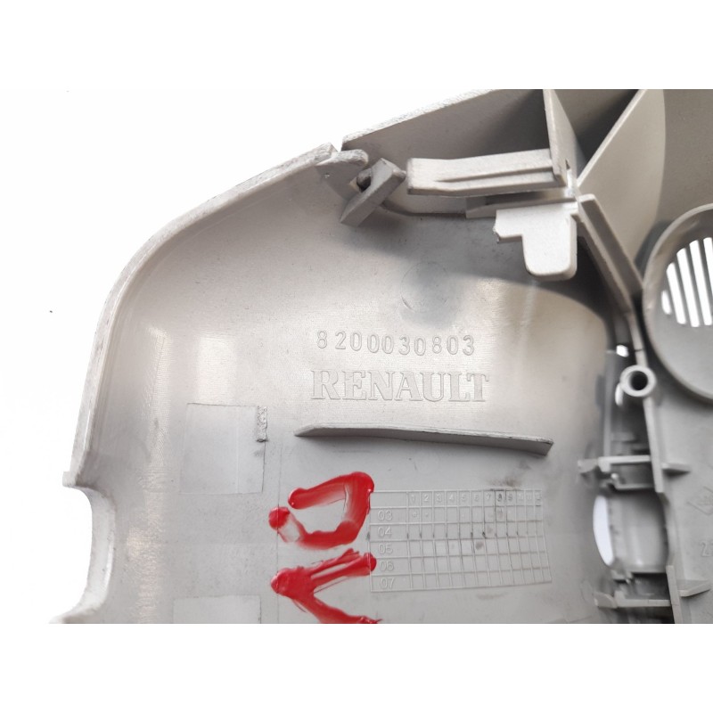 Recambio de moldura para renault megane ii (bm0/1_, cm0/1_) 1.9 dci referencia OEM IAM 8200030803  1012556