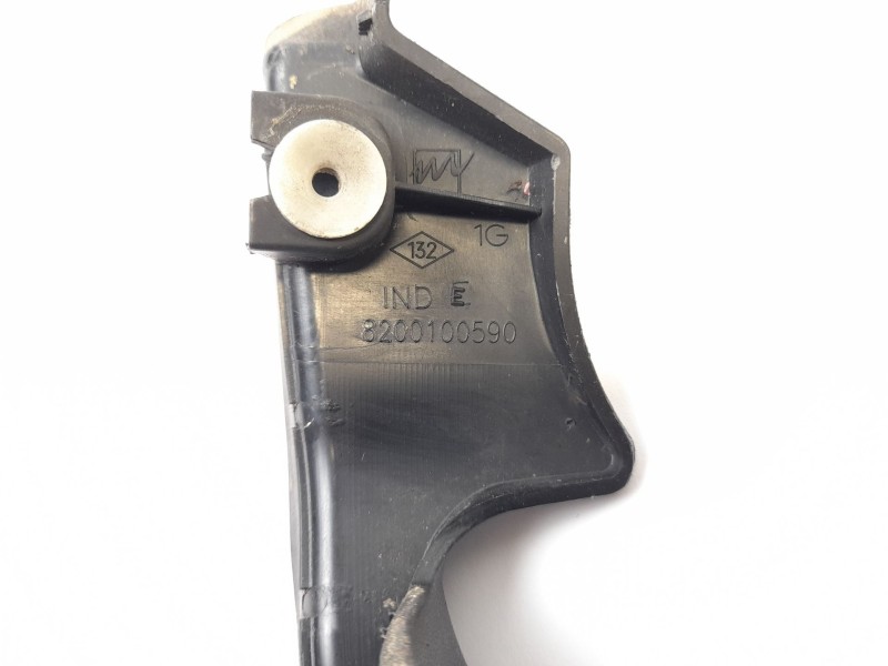 Recambio de moldura para renault megane ii (bm0/1_, cm0/1_) 1.9 dci referencia OEM IAM 8200100590  