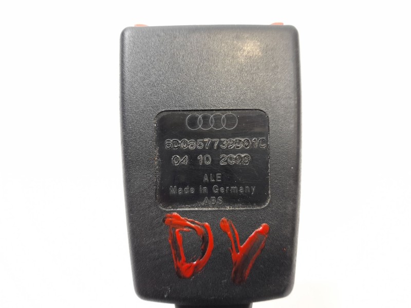 Recambio de enganche cinturon seguridad trasero izquierdo para audi a6 berlina (4b2) 2.5 tdi referencia OEM IAM 8D0857739D  