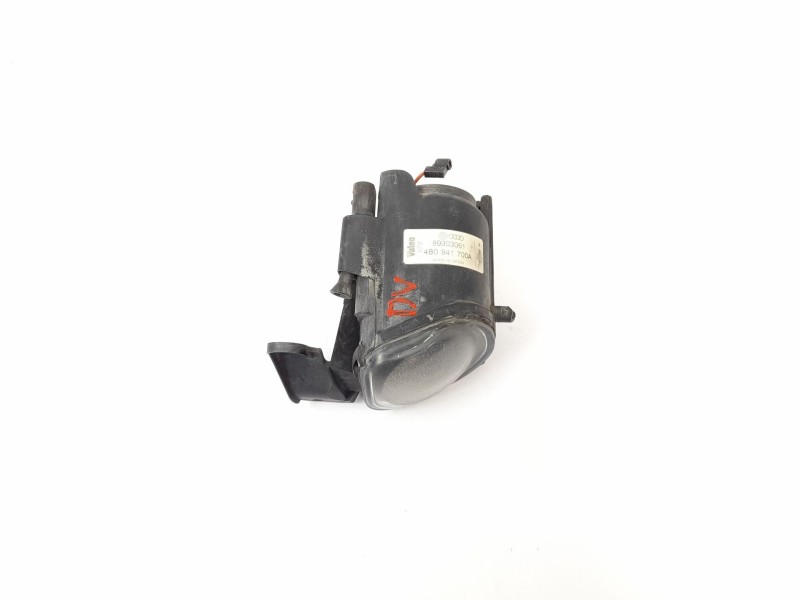 Recambio de faro antiniebla derecho para audi a6 berlina (4b2) 2.5 tdi referencia OEM IAM 4B0941700A  89303061
