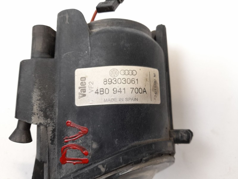 Recambio de faro antiniebla derecho para audi a6 berlina (4b2) 2.5 tdi referencia OEM IAM 4B0941700A  89303061