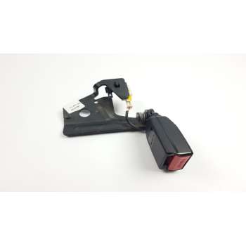 ENGANCHE CINTURON SEGURIDAD TRASERO DERECHO CC627-AA 8974LY 