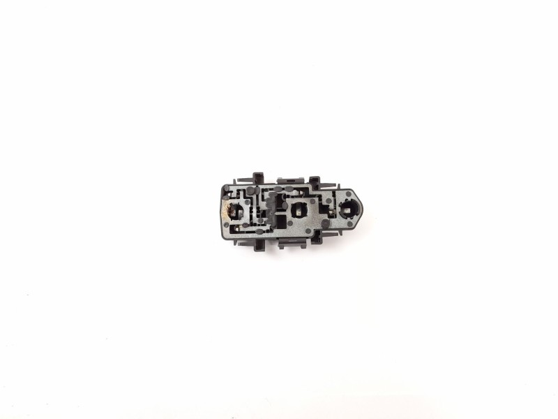 Recambio de portalamparas para audi a6 berlina (4b2) 2.5 tdi referencia OEM IAM B5831BL  
