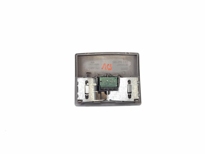 Recambio de luz interior para audi a6 berlina (4b2) 2.5 tdi referencia OEM IAM 4B0947105  