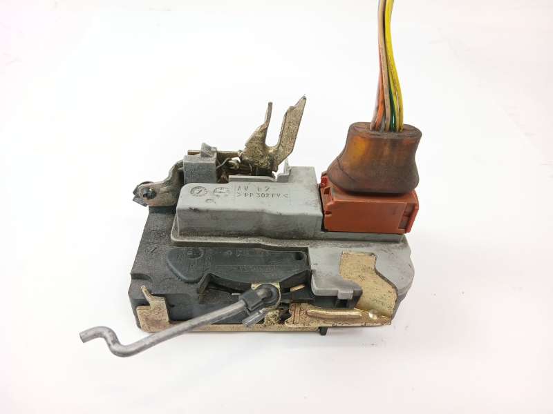 CERRADURA PUERTA DELANTERA IZQUIERDA 