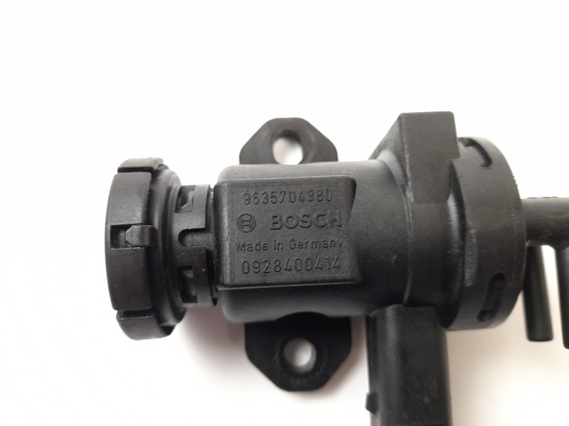 Recambio de valvula aire adicional para citroen c15 ranchera familiar 1.9 d referencia OEM IAM 9635704380  0928400414