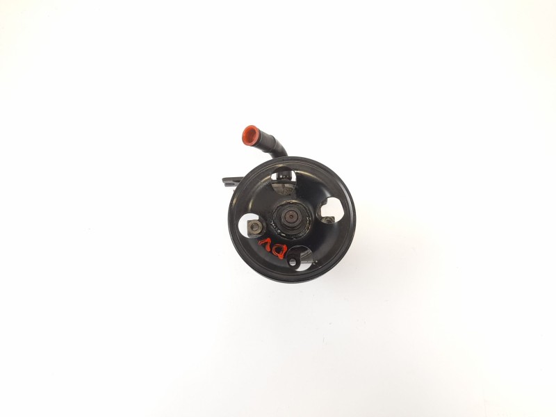 Recambio de bomba direccion para kia carens iii monospace un 2.0 crdi referencia OEM IAM   