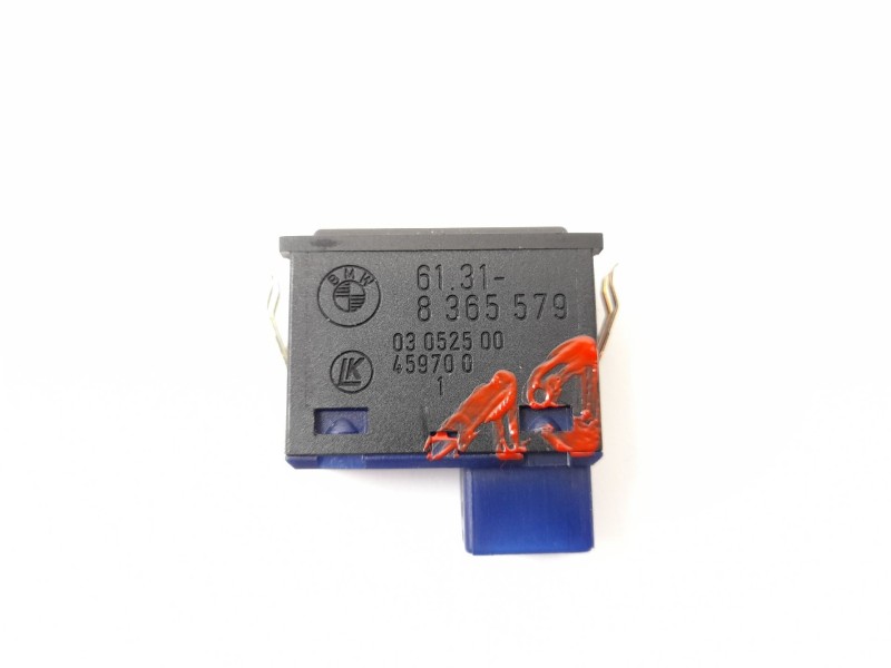 Recambio de interruptor para bmw serie 5 berlina (e39) 2.5 525tds referencia OEM IAM 61318365579  03052500