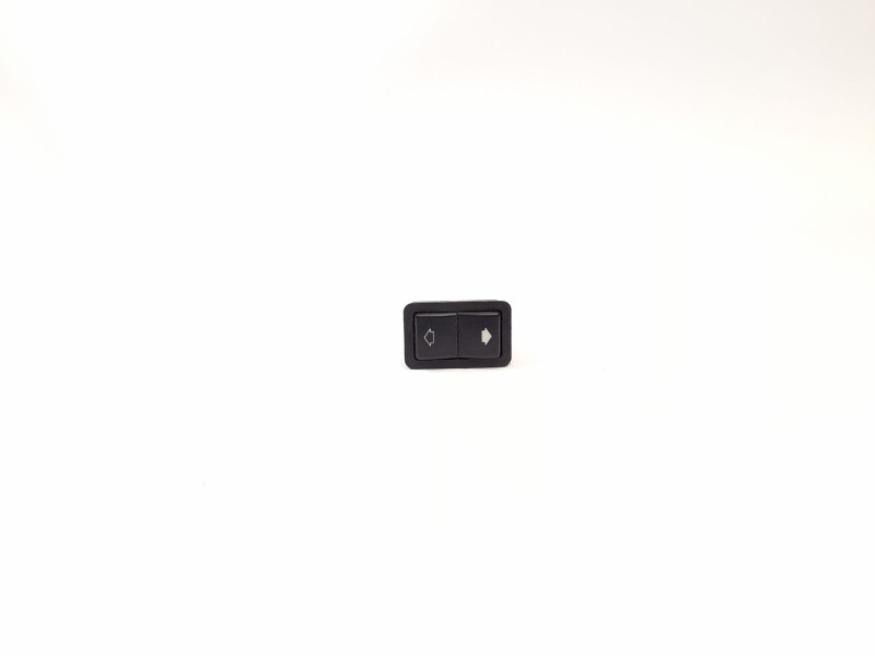 Recambio de mando elevalunas delantero derecho para bmw serie 5 berlina (e39) 2.5 525tds referencia OEM IAM 8368974  