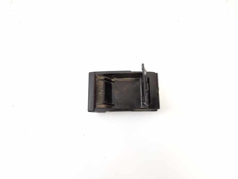 Recambio de cenicero para seat cordoba berlina (6k2) 1.9 tdi referencia OEM IAM 6K0857952A  