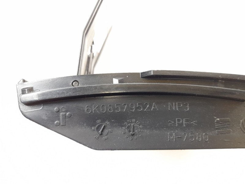 Recambio de cenicero para seat cordoba berlina (6k2) 1.9 tdi referencia OEM IAM 6K0857952A  