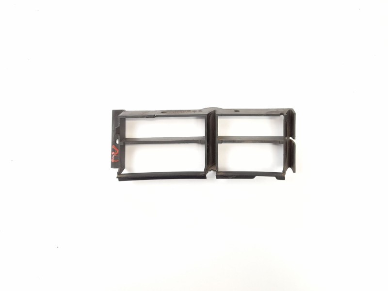 Recambio de rejilla paragolpes izquierdo para bmw serie 5 berlina (e39) 2.5 525tds referencia OEM IAM 511182356739  