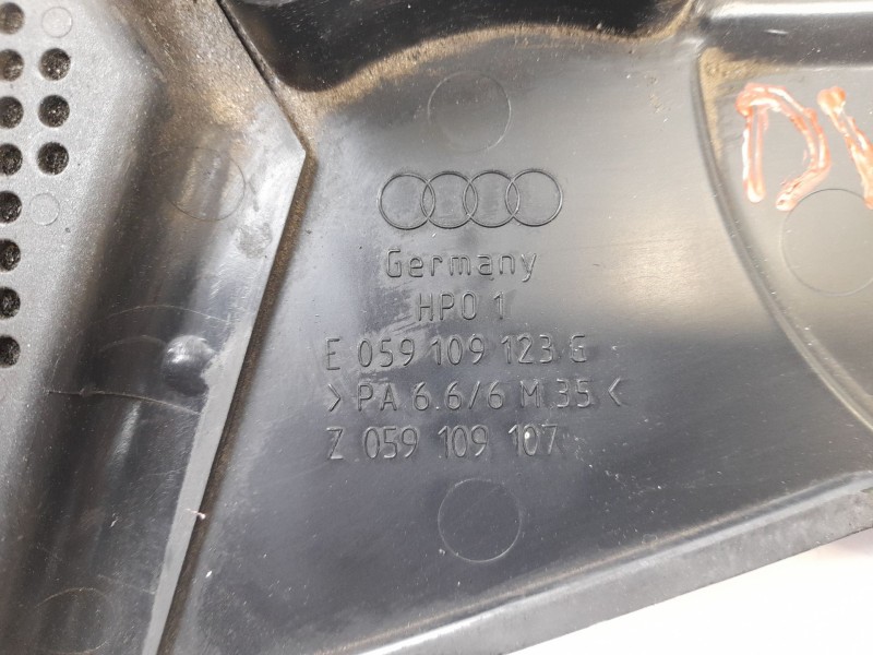 Recambio de tapa distribucion para audi a6 berlina (4b2) 2.5 tdi referencia OEM IAM E059109123G  Z059109107