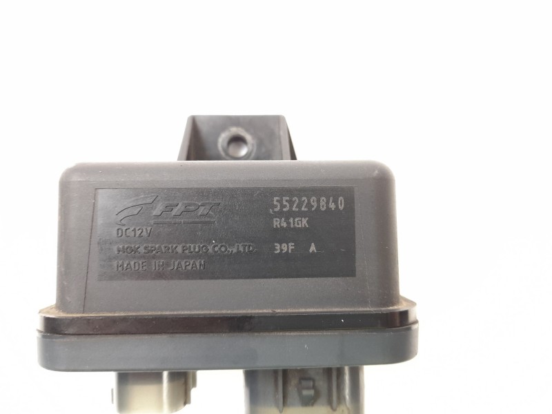 Recambio de caja precalentamiento para fiat doblo ii cargo (263) furgón base referencia OEM IAM 55229840  R41GK
