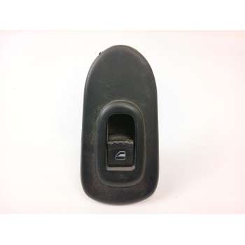 MANDO ELEVALUNAS DELANTERO DERECHO 1M0867164 