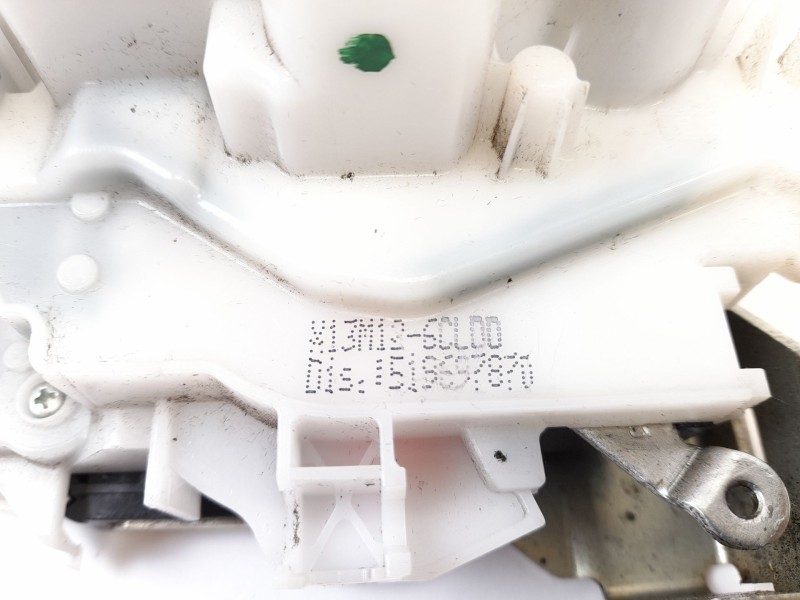 Recambio de cerradura puerta delantera derecha para fiat doblo ii cargo (263) furgón base referencia OEM IAM 519697870  