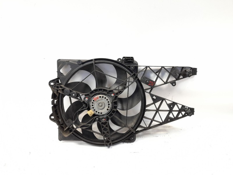 Recambio de electroventilador para fiat doblo ii cargo (263) furgón base referencia OEM IAM 519673510 896010100 8D9200000