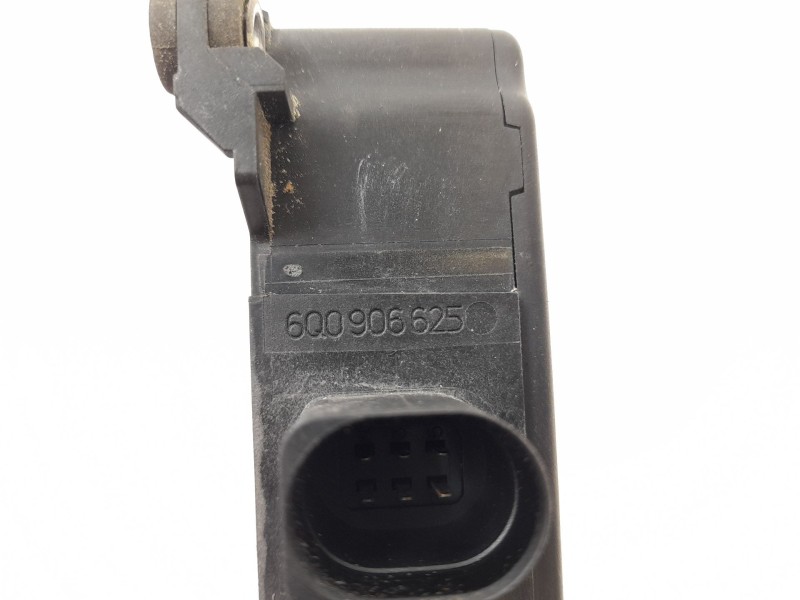 Recambio de valvula aire adicional para seat ibiza iii (6l1)1.9 tdi referencia OEM IAM 6Q0906625  400434A