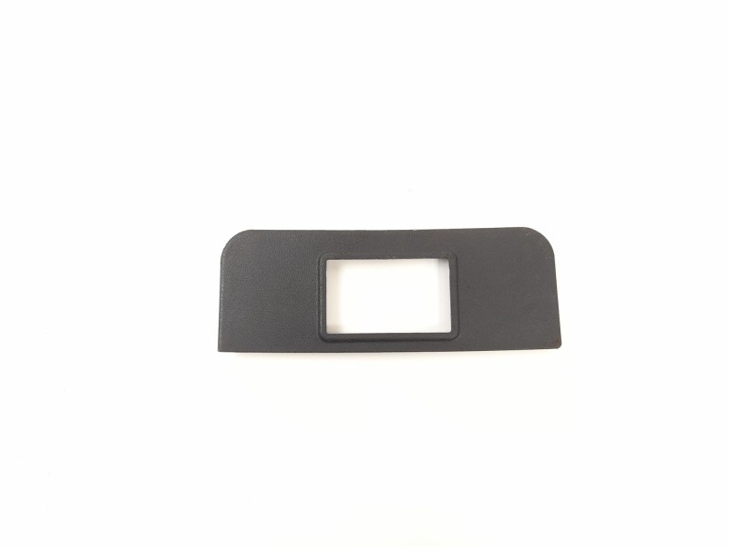 Recambio de moldura para seat ibiza iii (6l1)1.9 tdi referencia OEM IAM 6L6867638A  