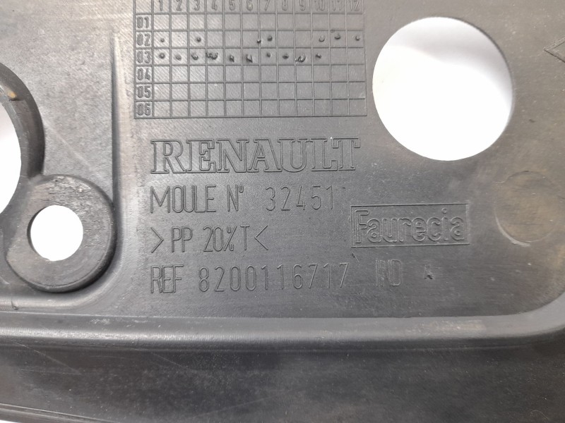 Recambio de moldura para renault megane ii (bm0/1_, cm0/1_) 1.9 dci referencia OEM IAM 8200116717  