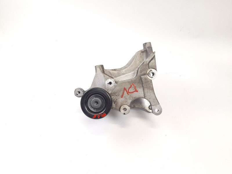 Recambio de soporte alternador para kia carens iii monospace un 2.0 crdi referencia OEM IAM   