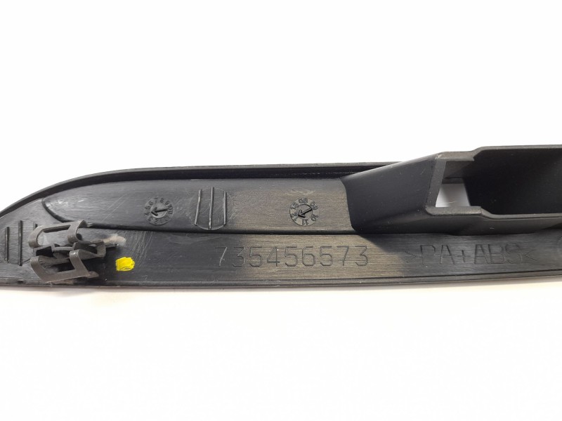 Recambio de moldura para fiat doblo ii cargo (263) furgón base referencia OEM IAM 735456573  