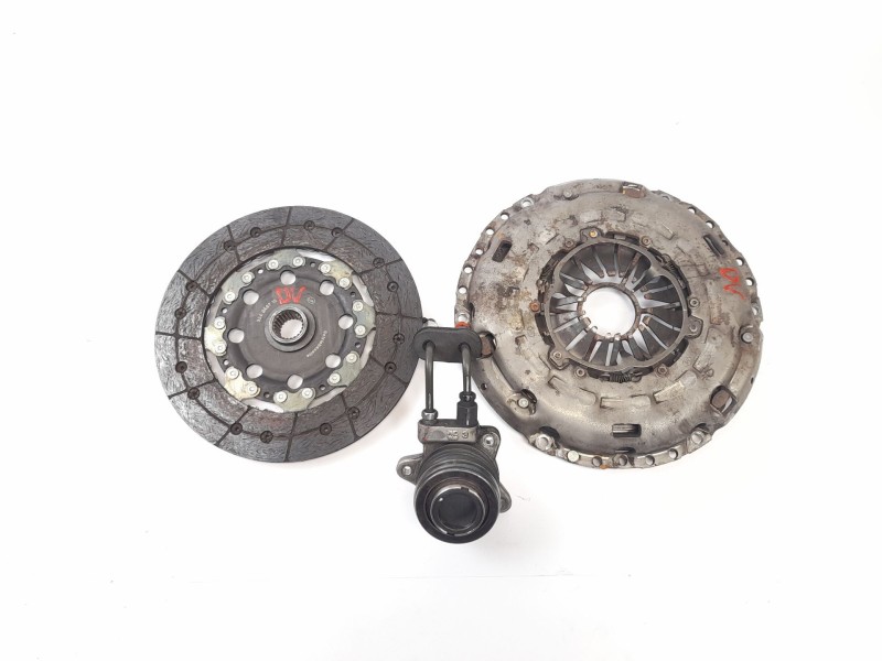 Recambio de kit embrague para kia carens iii monospace un 2.0 crdi referencia OEM IAM 124047210  324048710