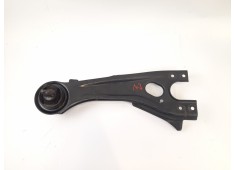 Recambio de brazo suspension superior trasero derecho para kia carens iii monospace un 2.0 crdi referencia OEM IAM   