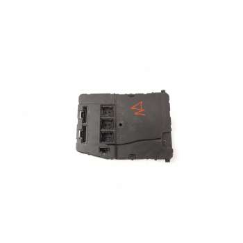 CAJA RELES / FUSIBLES 8200309690 