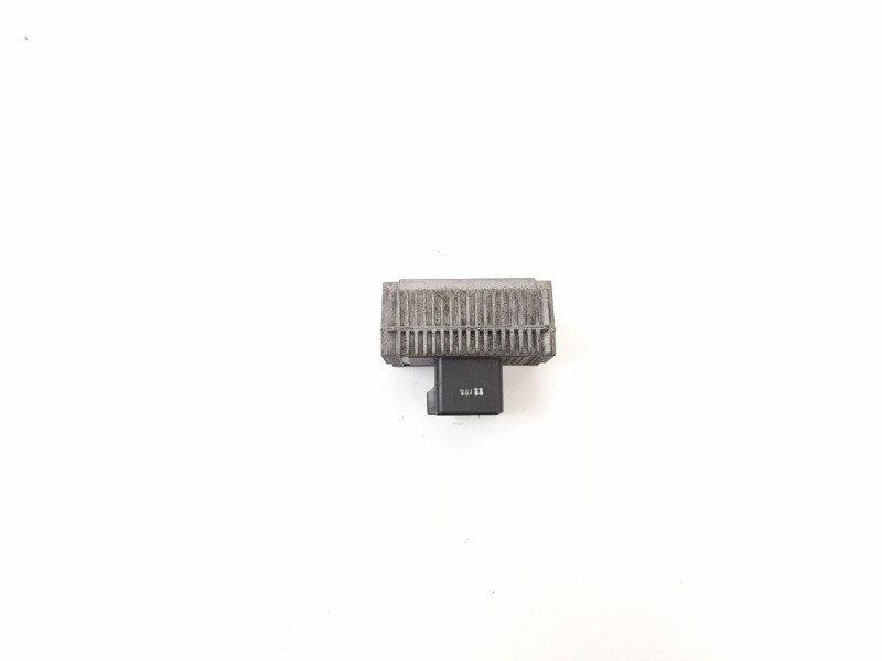Recambio de caja precalentamiento para saab 9-3 berlina 2.2 tid linear referencia OEM IAM 55354141  51299018A