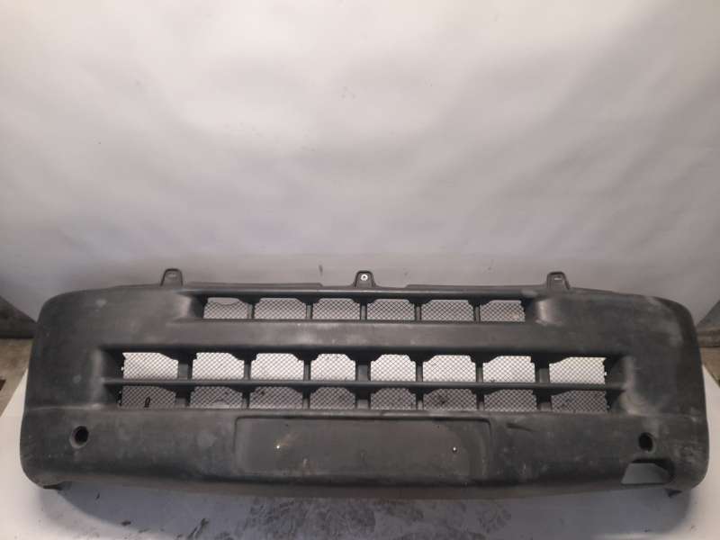 PARAGOLPES DELANTERO 