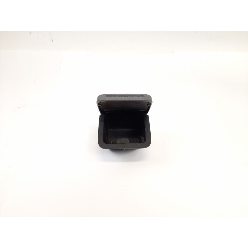 Recambio de cenicero para renault clio i fase i+ii (b/c57) 1.9 d referencia OEM IAM 7700421369  