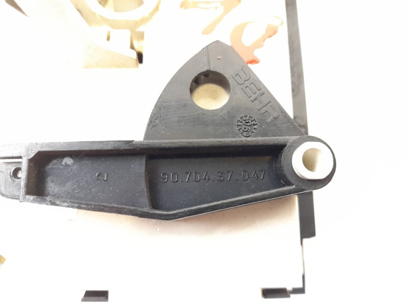 Recambio de mando calefaccion / aire acondicionado para nissan kubistar (x76) 1.5 dci referencia OEM IAM 9070437047  