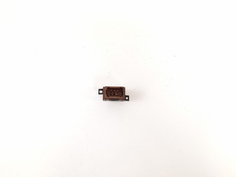 Recambio de boton cierre centralizado para nissan kubistar (x76) 1.5 dci referencia OEM IAM 7700845435  