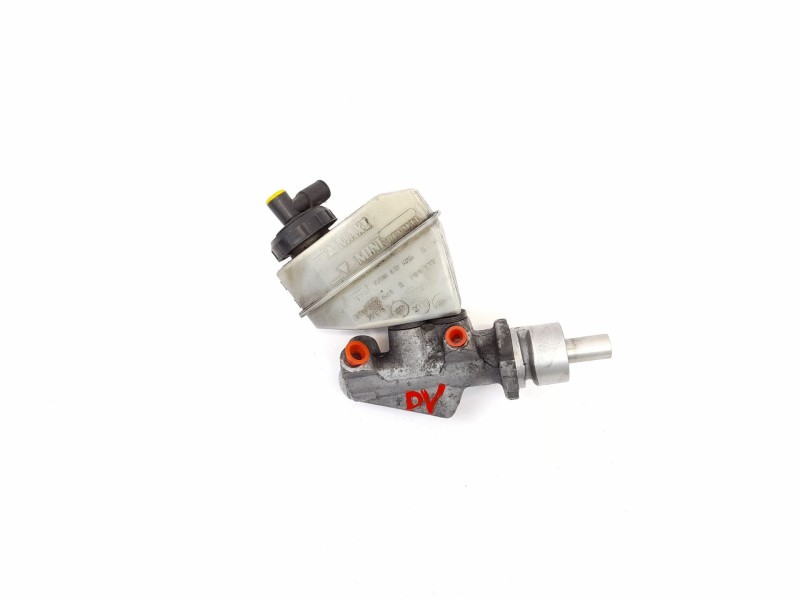 Recambio de bomba freno para nissan kubistar (x76) 1.5 dci referencia OEM IAM 7700417826 310027 8200262441