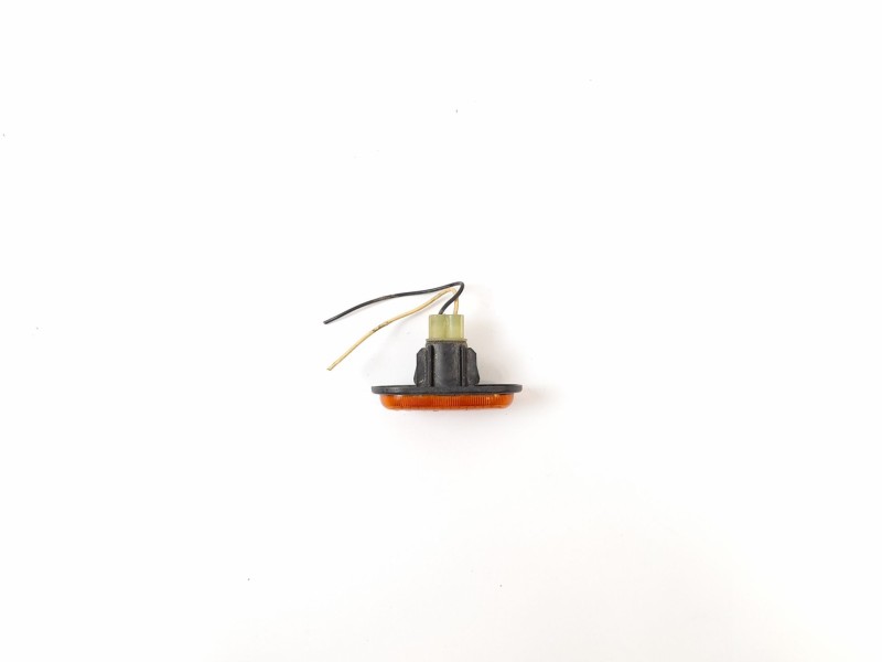 Recambio de piloto lateral derecho para renault kangoo (f/kc0) authentique referencia OEM IAM 7700847333  