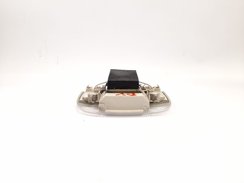 Recambio de luz interior para saab 9-3 berlina 2.2 tid linear referencia OEM IAM 4642575  