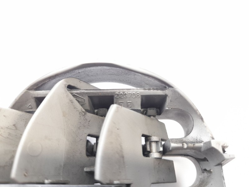 Recambio de rejilla del aire delantera central para nissan kubistar (x76) 1.5 dci referencia OEM IAM 223708  