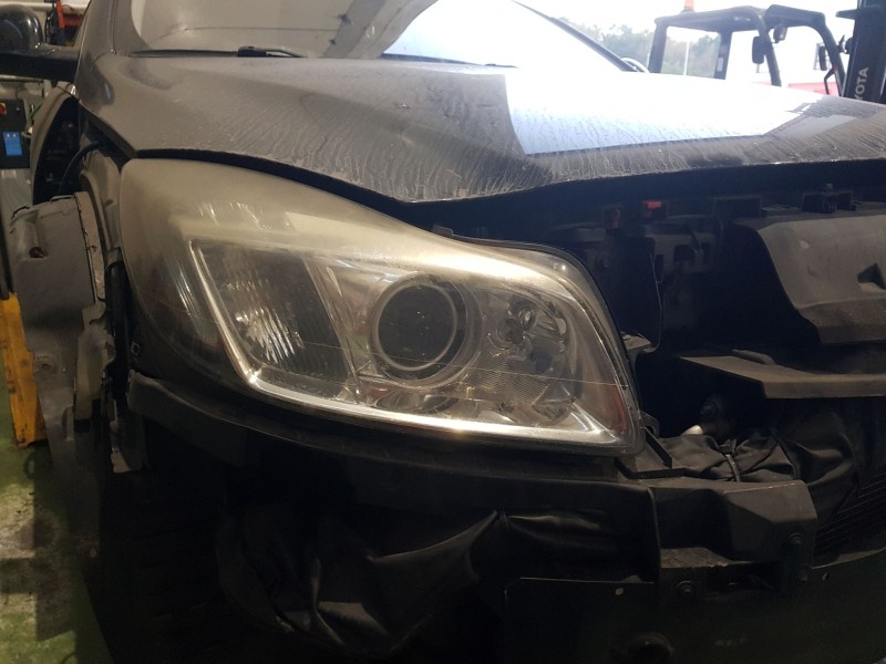 opel insignia berlina del año 2010