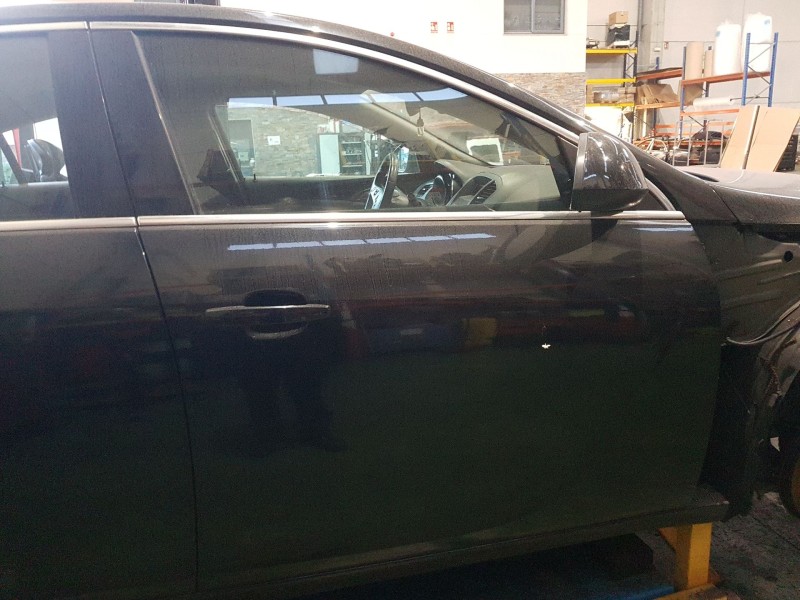 opel insignia berlina del año 2010