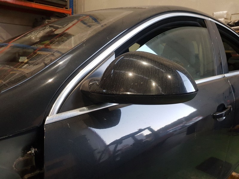 opel insignia berlina del año 2010