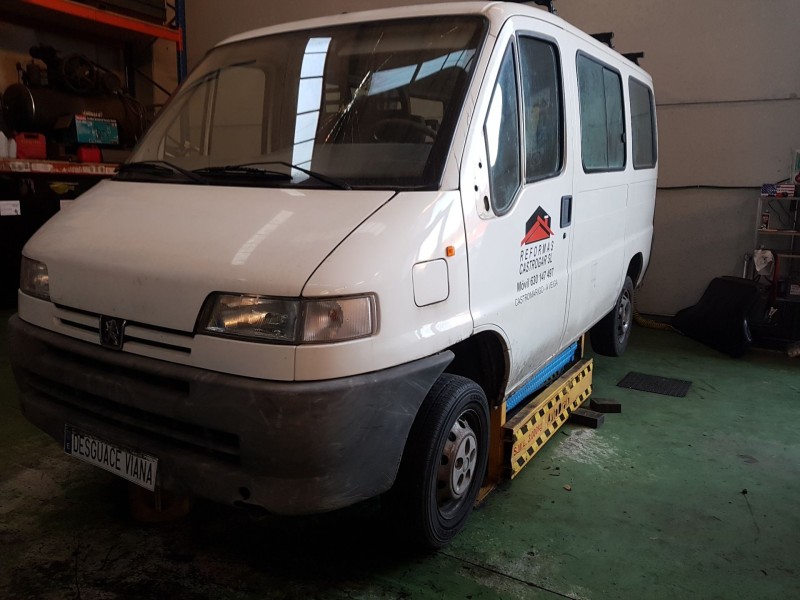 peugeot boxer furgón (230l) del año 2001
