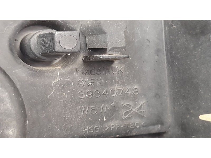 Recambio de faro derecho para opel vectra b fastback (38_) 2.0 dti 16v referencia OEM IAM 39340748  