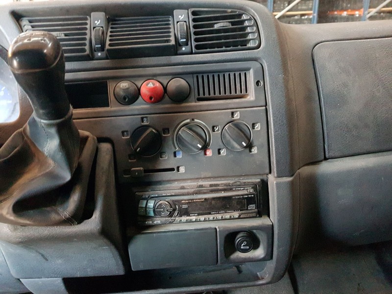 peugeot boxer furgón (230l) del año 2001