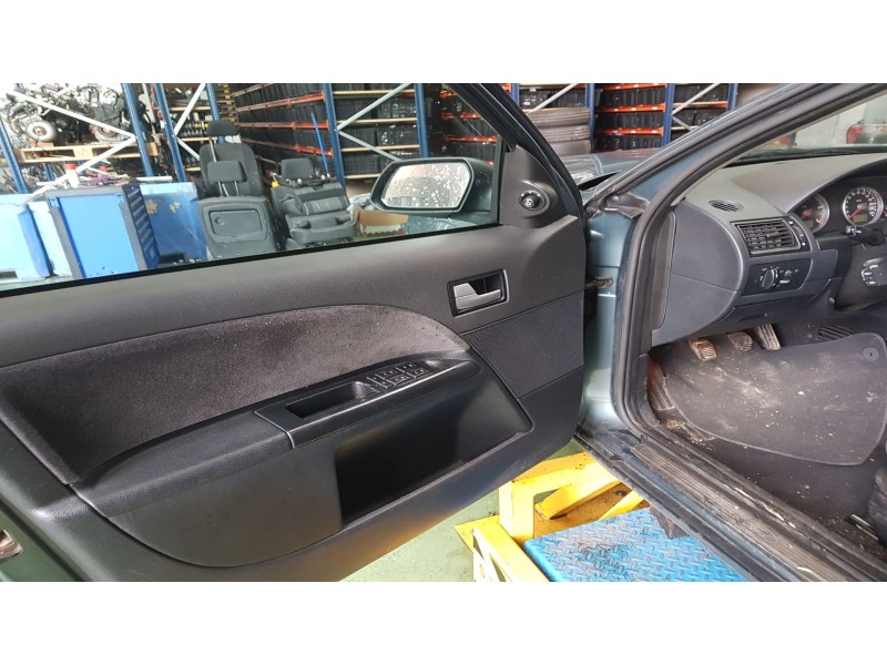 ford mondeo iii sedán (b4y) del año 2002
