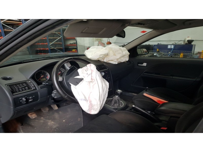 ford mondeo iii sedán (b4y) del año 2002