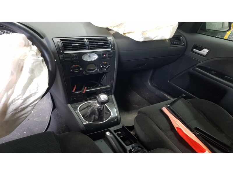 ford mondeo iii sedán (b4y) del año 2002