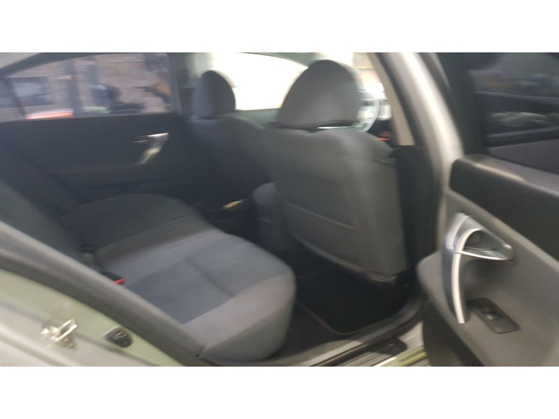 nissan primera berlina (p12) del año 2005